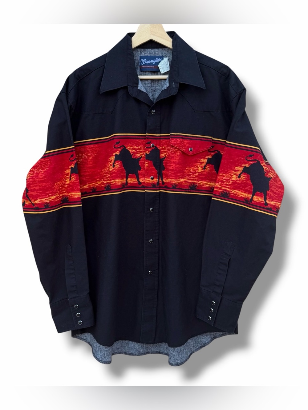 Vintage 90s Wrangler Western Bull Pearl Snap Shirt Black/Red Size Large